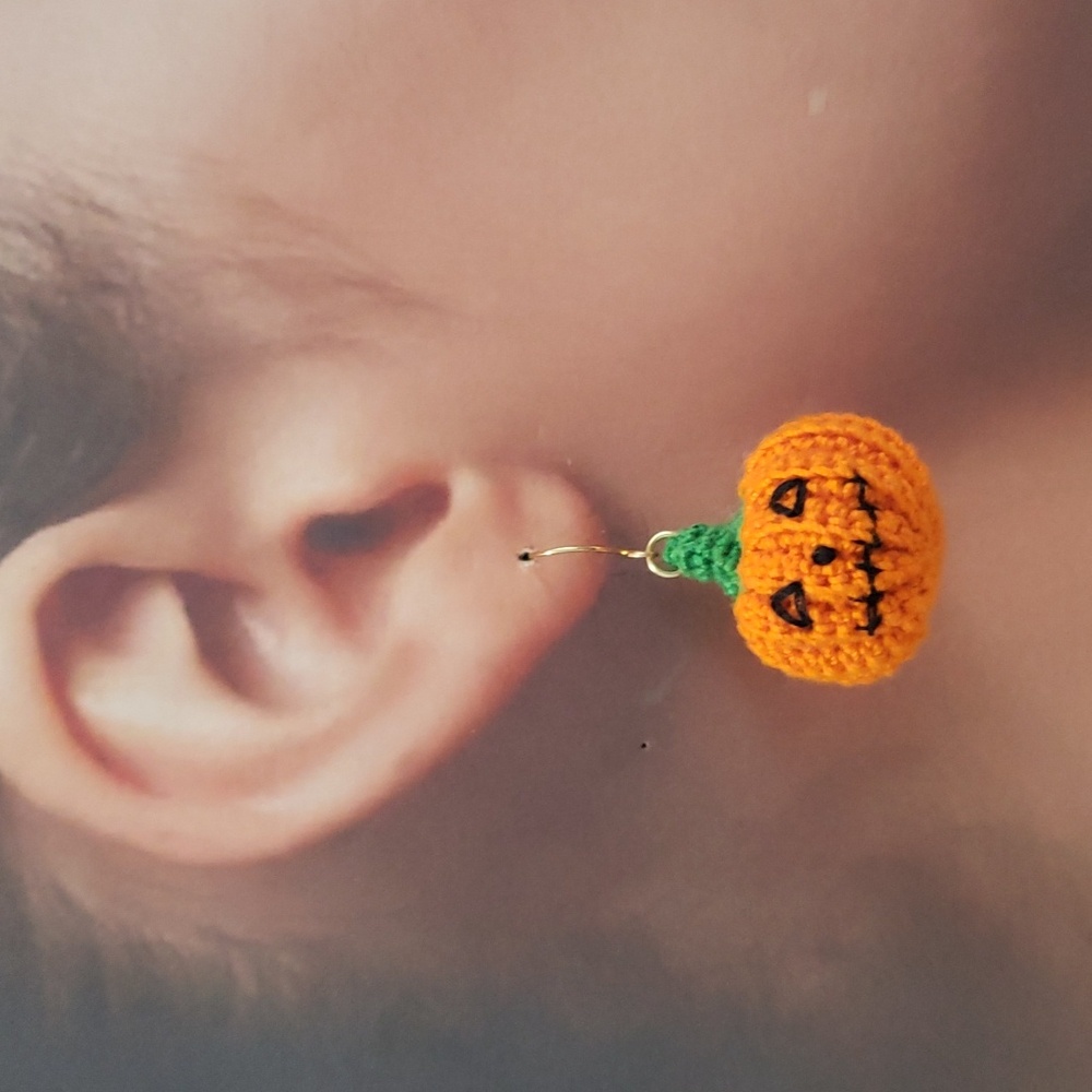 Pumpkins crocheted earrings